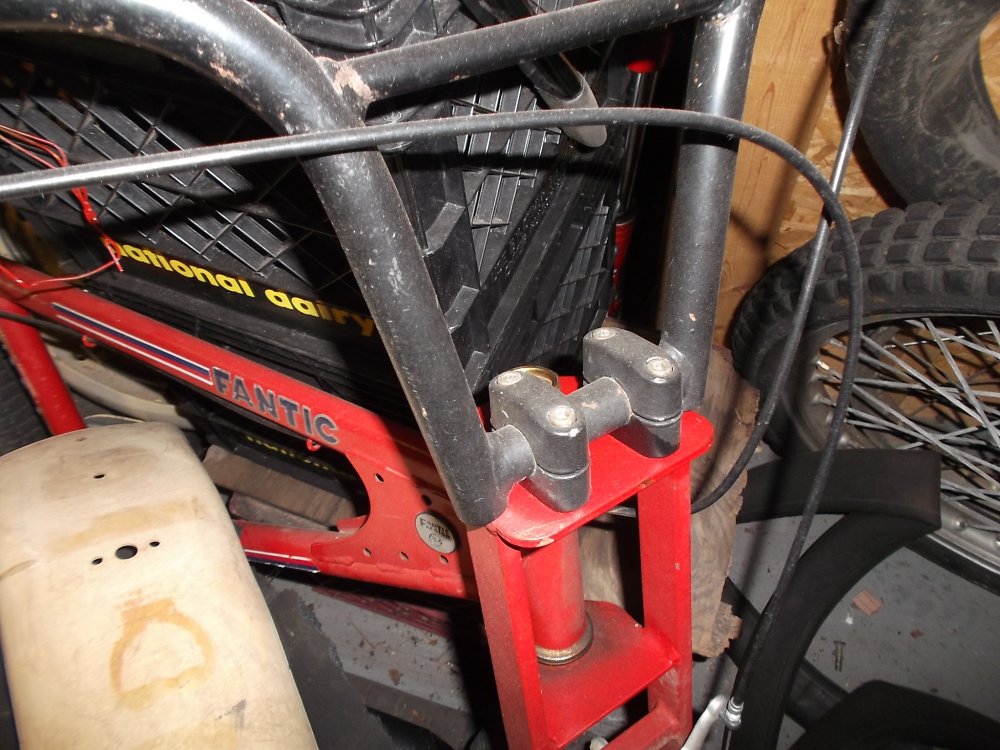 Bicycle clamps 001.JPG