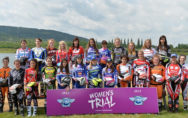 fim womens group shot